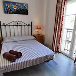 3Bdr 2 Bath Apt With Parking In The Best Location