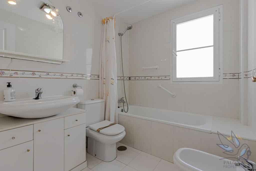 Apartment 3bdr 2 Bath With Parking In The Location Benalmadena