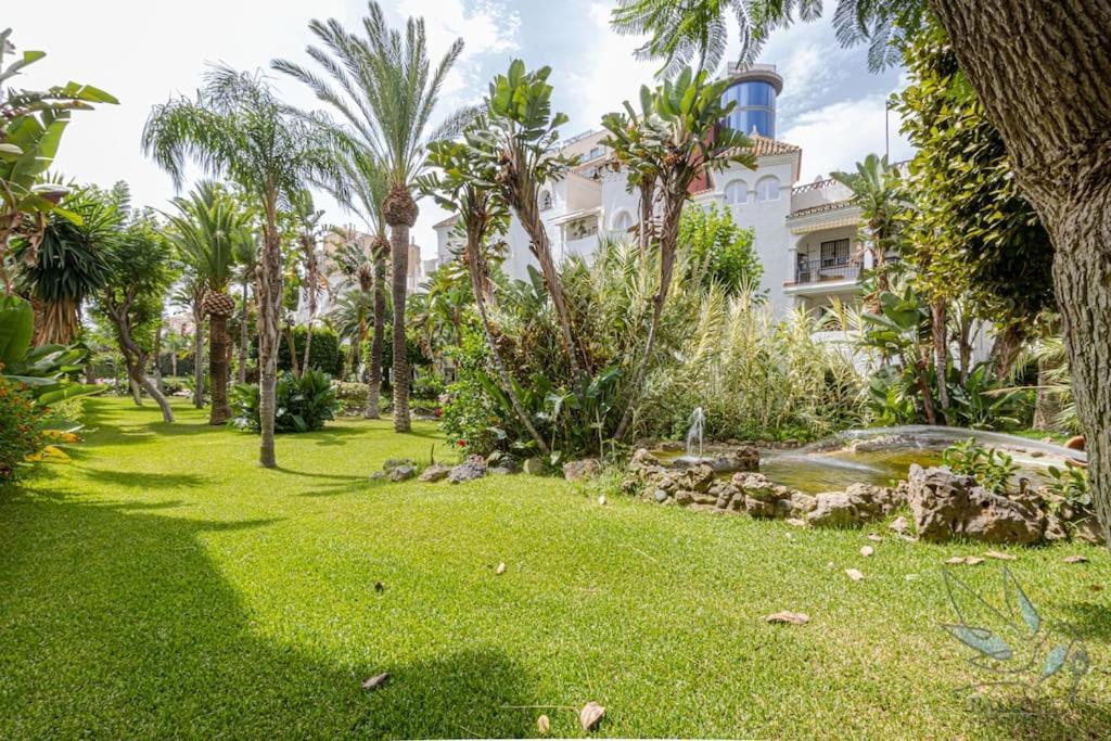 3bdr 2 Bath With Parking In The Location