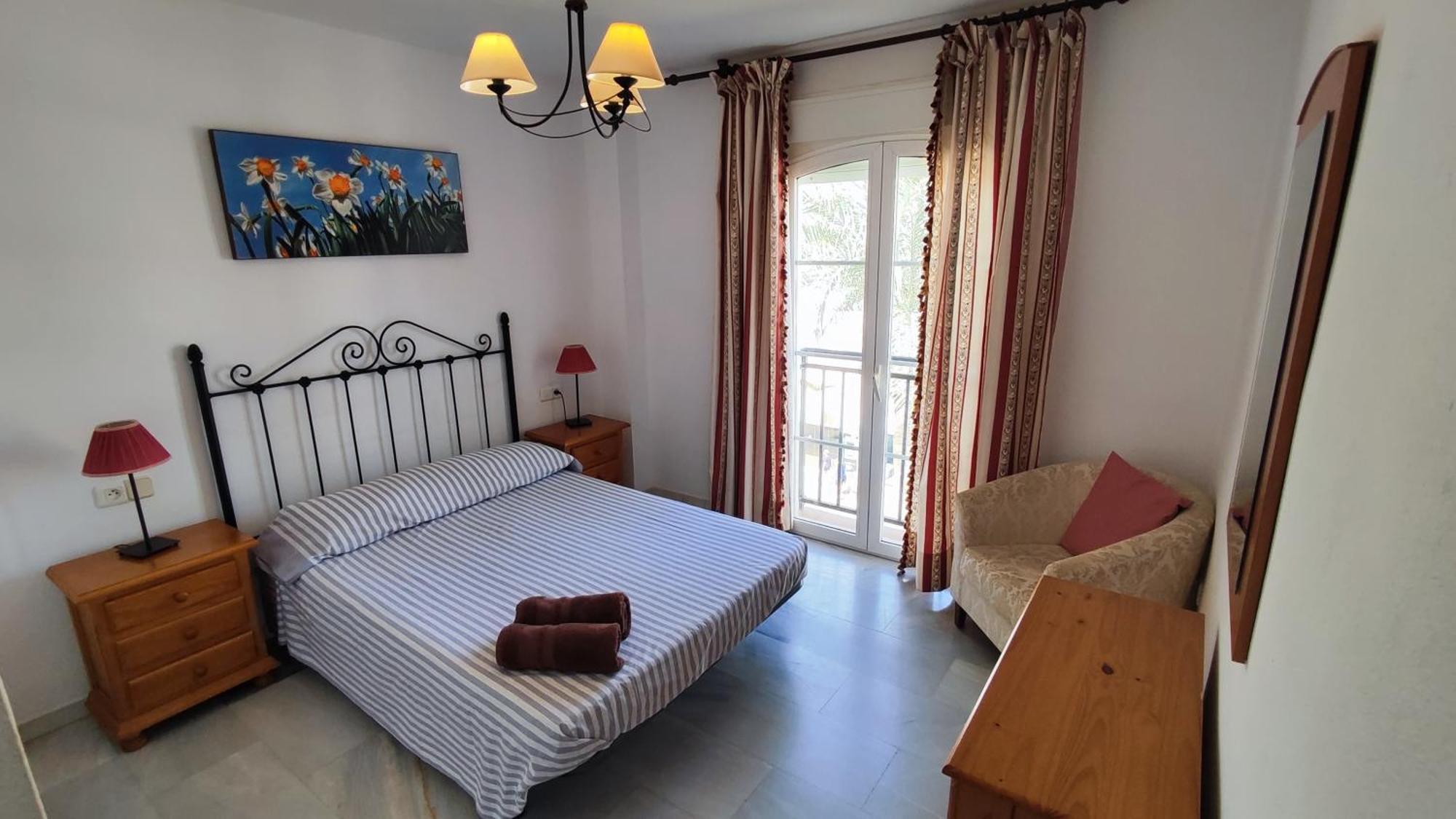 3bdr 2 Bath With Parking In The Location